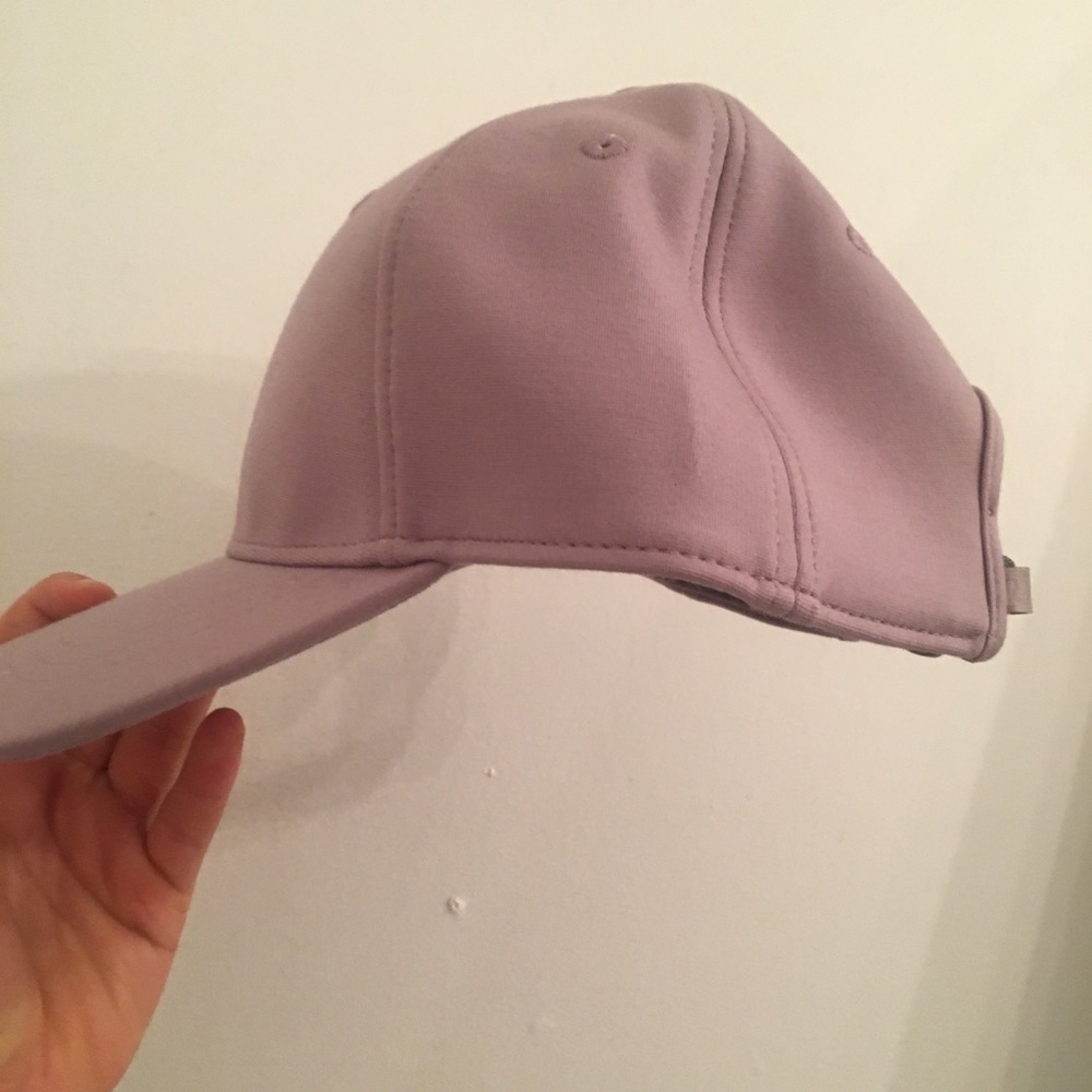 Lululemon baller cap